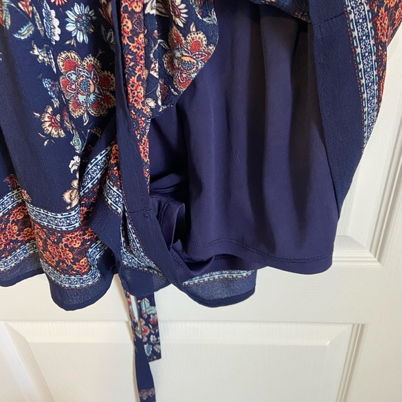 Ash & Violet blue floral romper - Picture 5 of 7